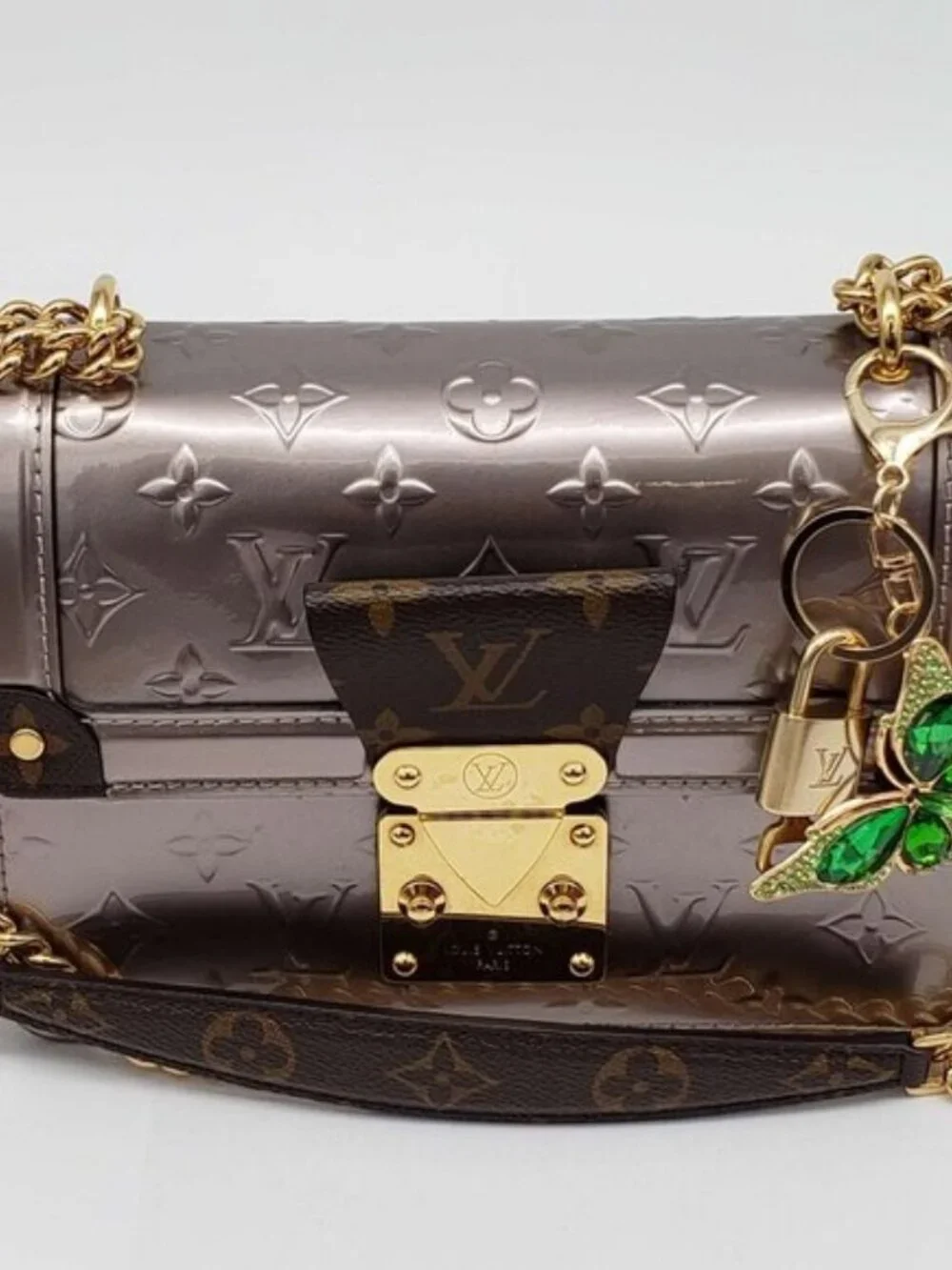 LV Gold Padlock Authentic 🔑 Luxury Bag Charm w/ Unbranded Butterfly Keychain